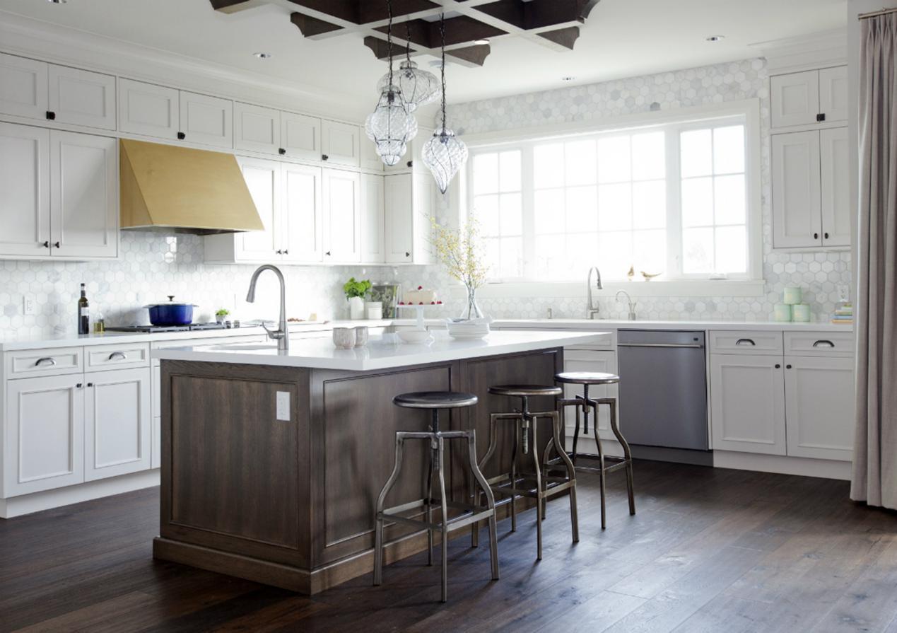 开放式厨房装修全攻略 融合时尚美学与实用功能的专业设计